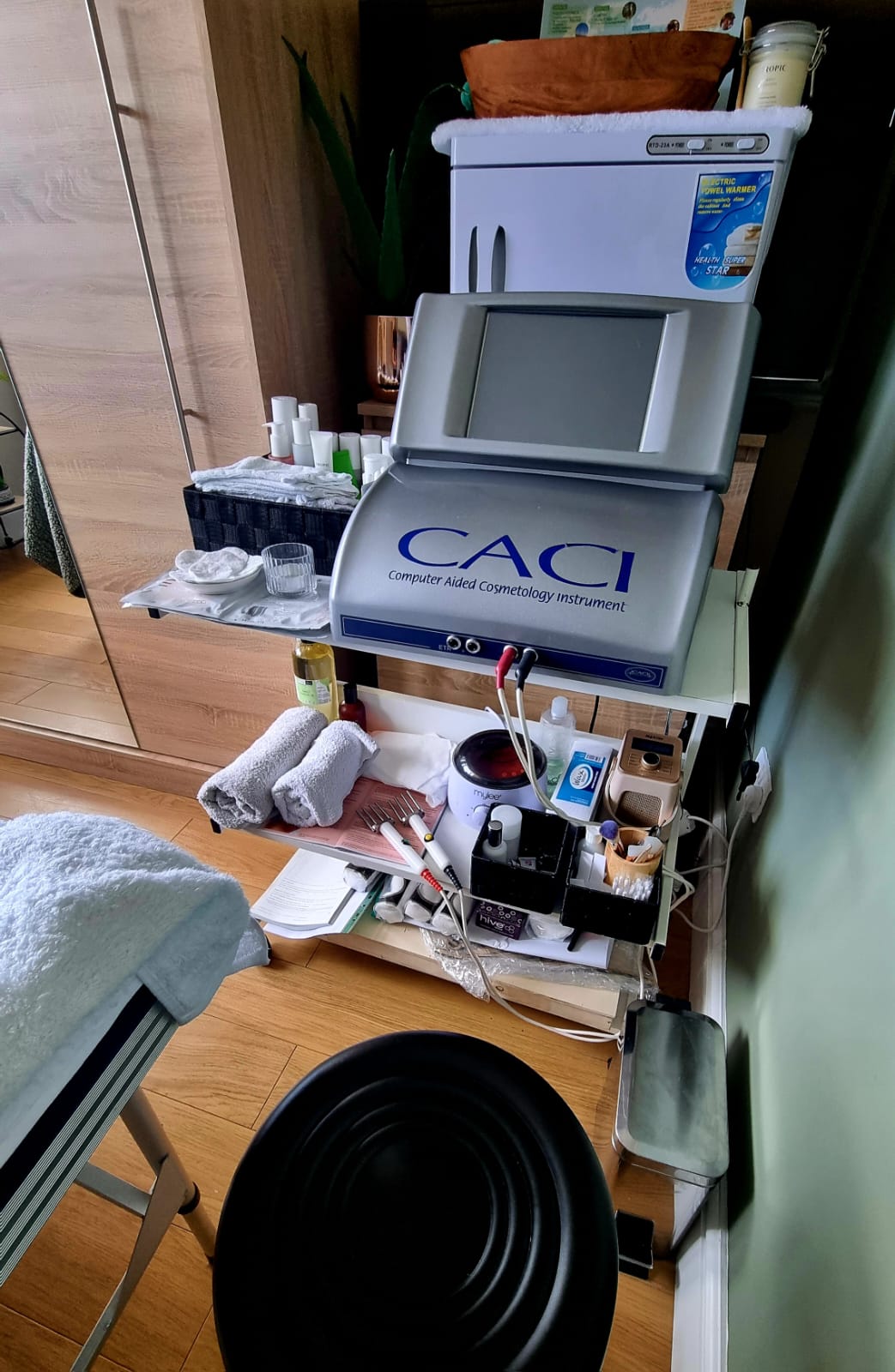 CACI machine image